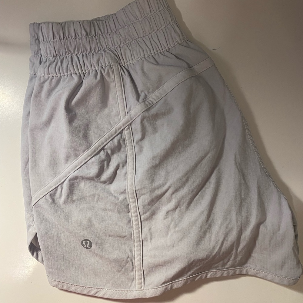 Lululemon tracker short 4”